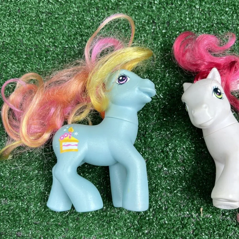 My Little‎ Pony 2006 Lot Of 2 Party Cake & Strawberry Surprise